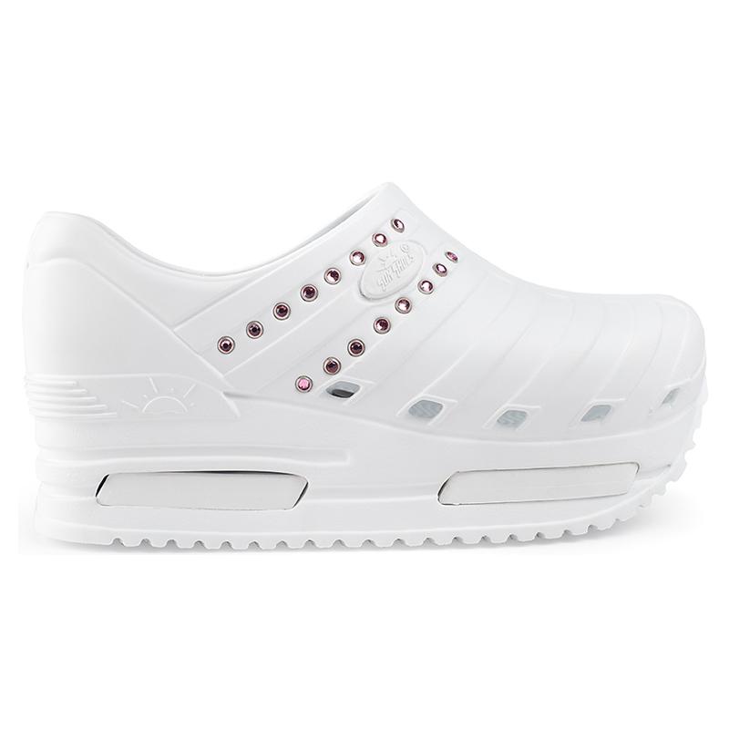 elevate-luxury-white-rose_02